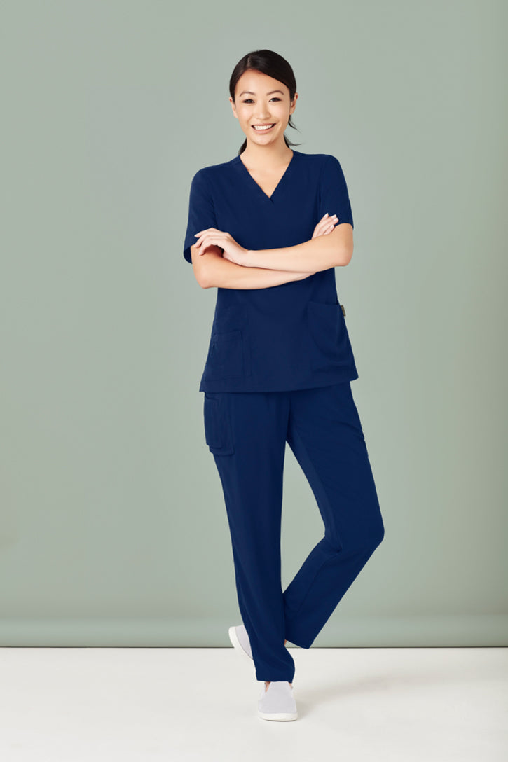 Avery Womens Multi-Pockets Slim Leg Pant